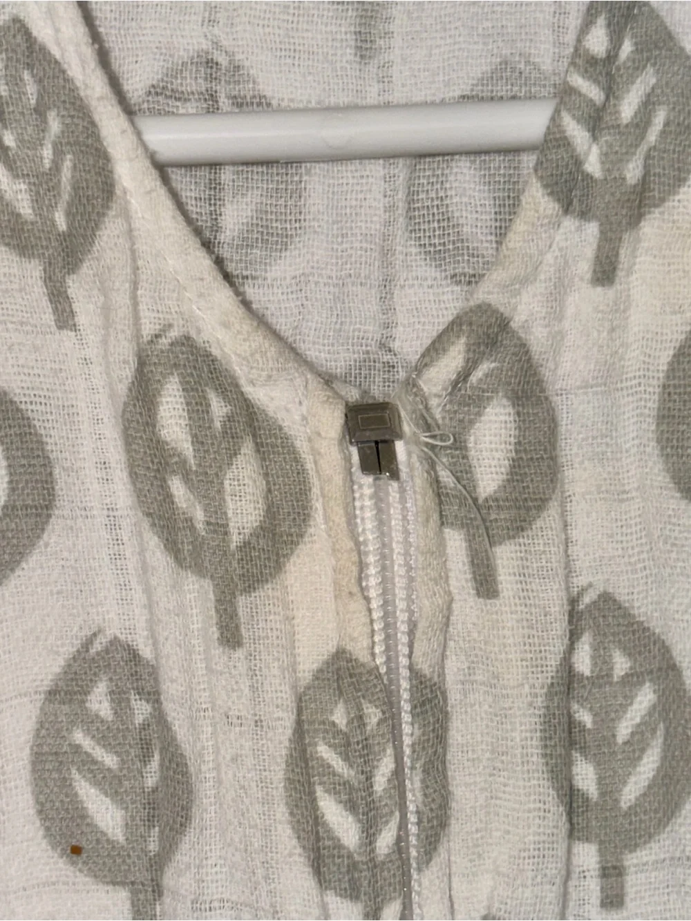 Halo Bundle of 2 Muslin Sleep Sacks Sz M (6-12 months)